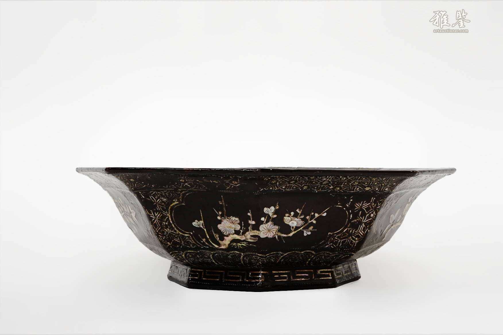 明代 贝具利八角盆 口沿嵌金丝 在铭 日本桐箱附